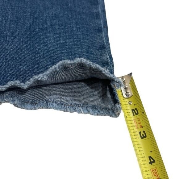 Sundry Raw Hem Slightly Distressed Mid Rise Crop Jeans Comfort Capsule Summer 25 - Picture 8 of 10